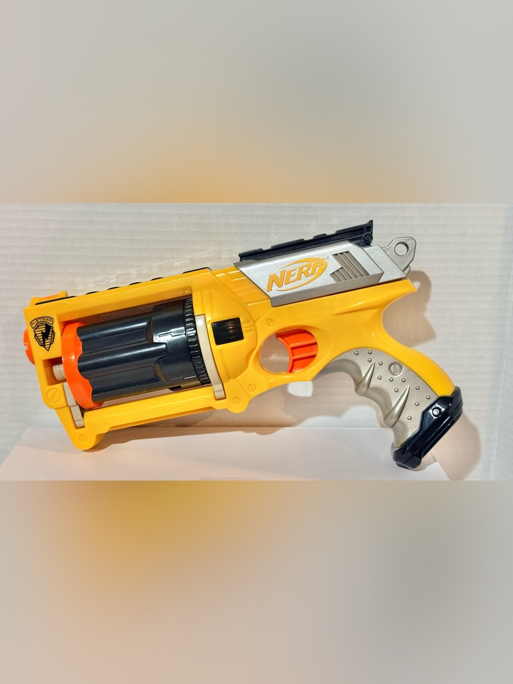 Nerf N Strike Maverick Rev 6 Yellow W/5 Nerf Darts ⭐️⭐️EUC⭐️⭐️ Works